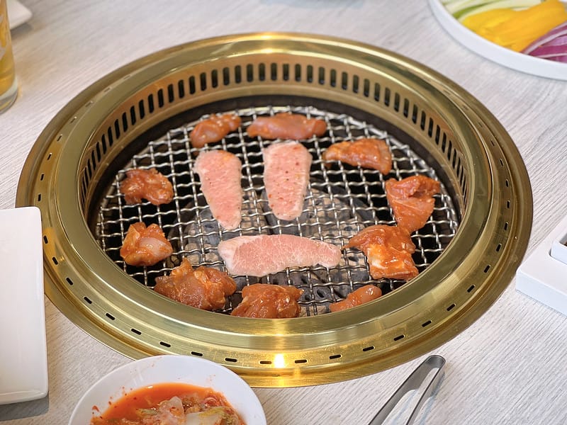 【台中南屯美食】三山燒肉輕井澤集團燒肉品牌,純白建築採光多人套餐超豐富IG打卡/菜單 - 第11張圖 1-9 F_IMG_4086
