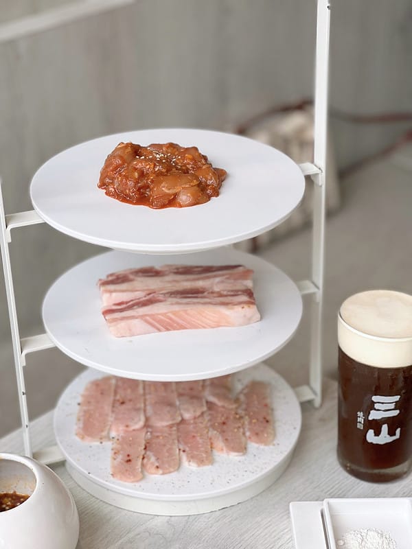 【台中南屯美食】三山燒肉輕井澤集團燒肉品牌,純白建築採光多人套餐超豐富IG打卡/菜單 - 第13張圖 1-8 F_IMG_4092