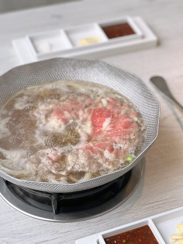 【台中南屯美食】三山燒肉輕井澤集團燒肉品牌,純白建築採光多人套餐超豐富IG打卡/菜單 - 第7張圖 1-3 F_IMG_4085