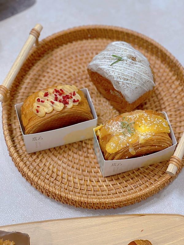 【台中西區美食】獻.烘焙 iminding超人氣紐約爆漿圓可頌,開店前就開始排隊 必買下午茶 - 第20張圖 1-6 F_IMG_2578