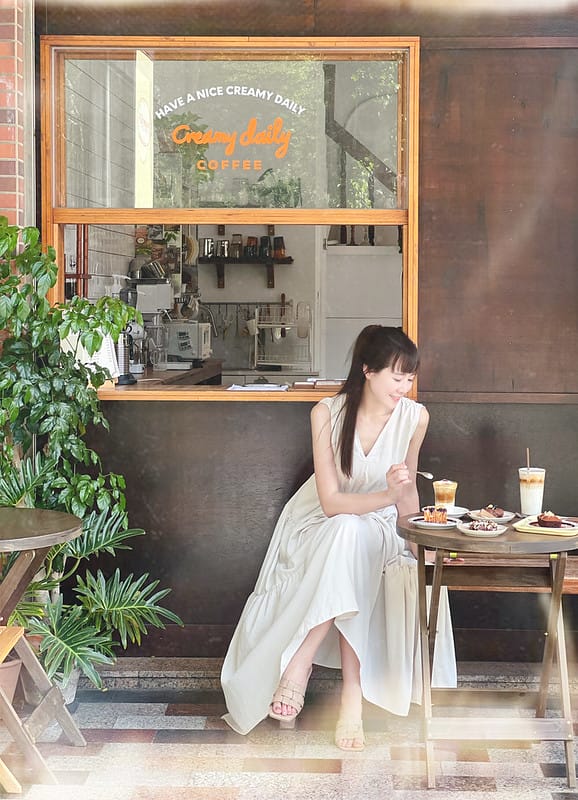 【台中南屯美食】CREAMY DAILY CAFE超可愛韓系咖啡廳,下午茶軟餅乾 豐樂公園櫥窗IG打卡/菜單 - 第19張圖 1-6 F_IMG_5032