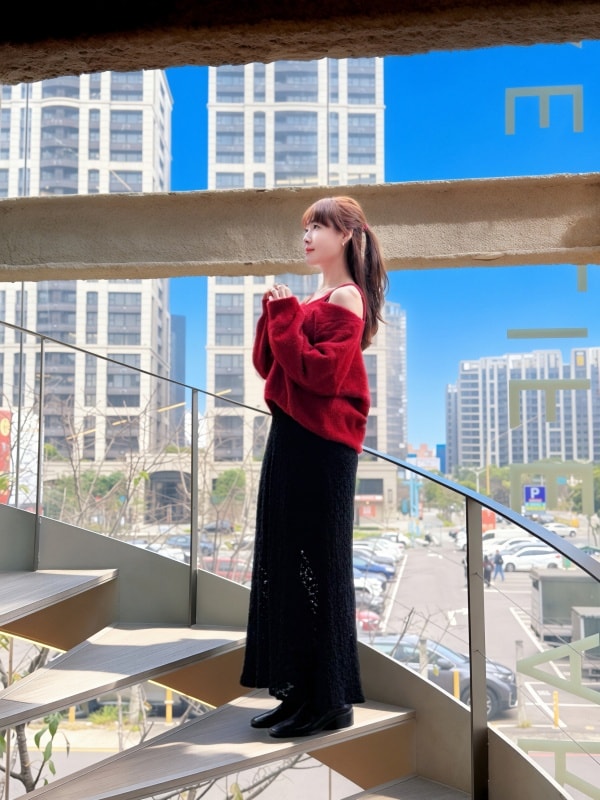 【桃園美食】CAFE STAY║質感玻璃咖啡廳，熱壓可頌/咖啡 推薦❤
